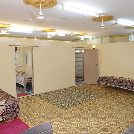 3 Bhk Non-Ac For 4 To 10 Guests For Families Apartman Haidarábád Kültér fotó