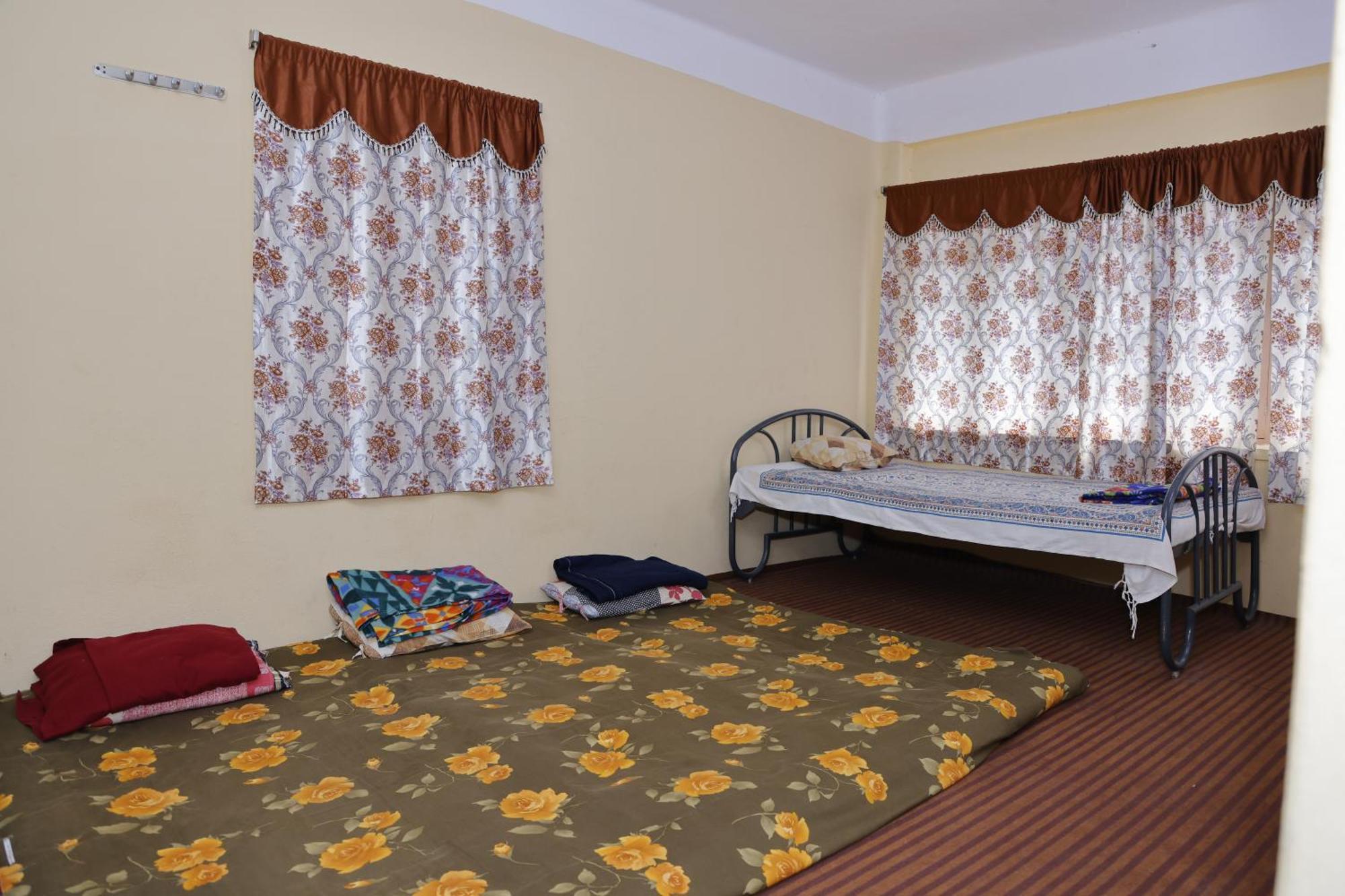 3 Bhk Non-Ac For 4 To 10 Guests For Families Apartman Haidarábád Kültér fotó